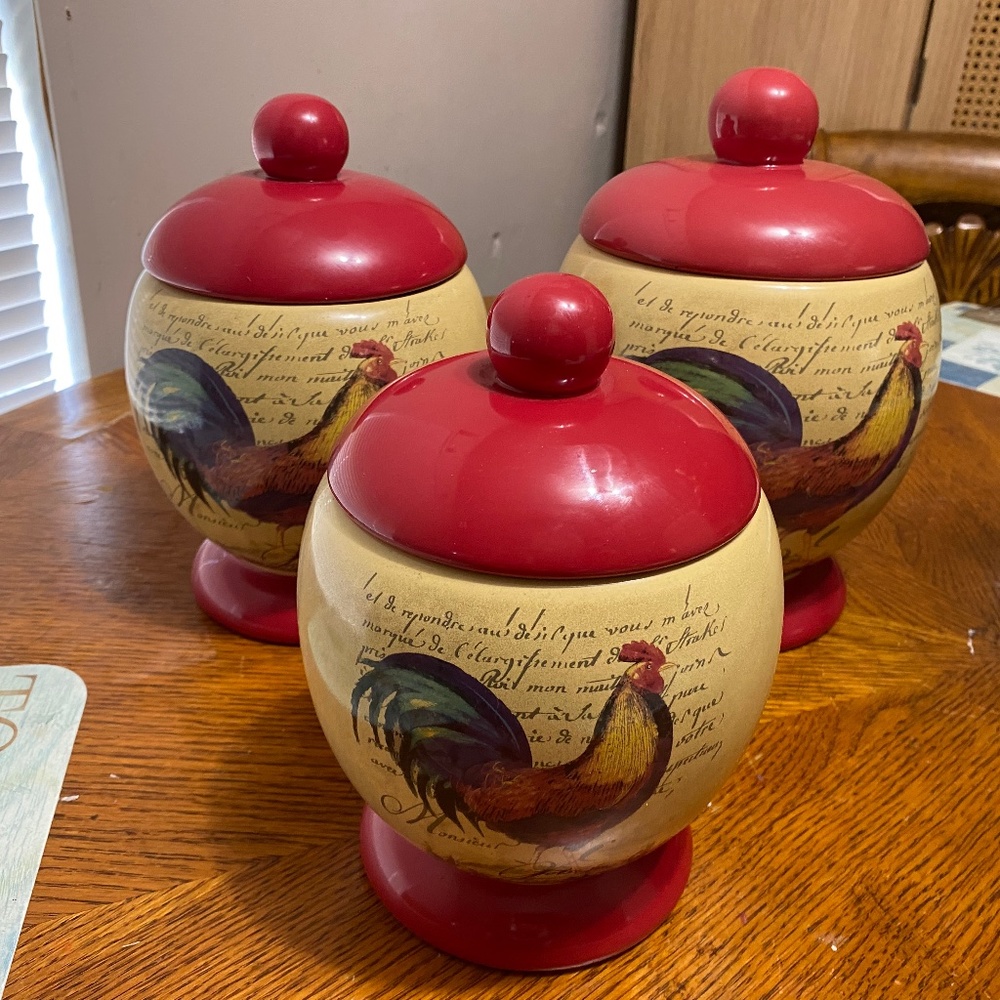 Vintage Canister with Rooster Design
